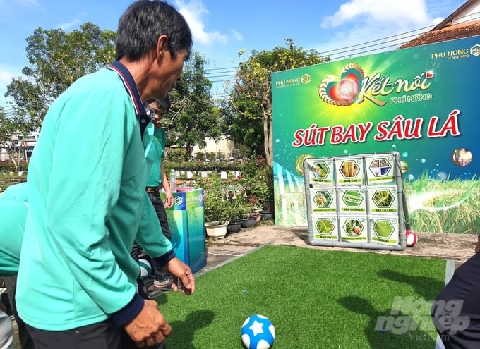 Ngày hội kết nối giữa Công ty với bà con nông dân và giữa bà con nông dân với nhau. Ảnh: Ngọc Hân.